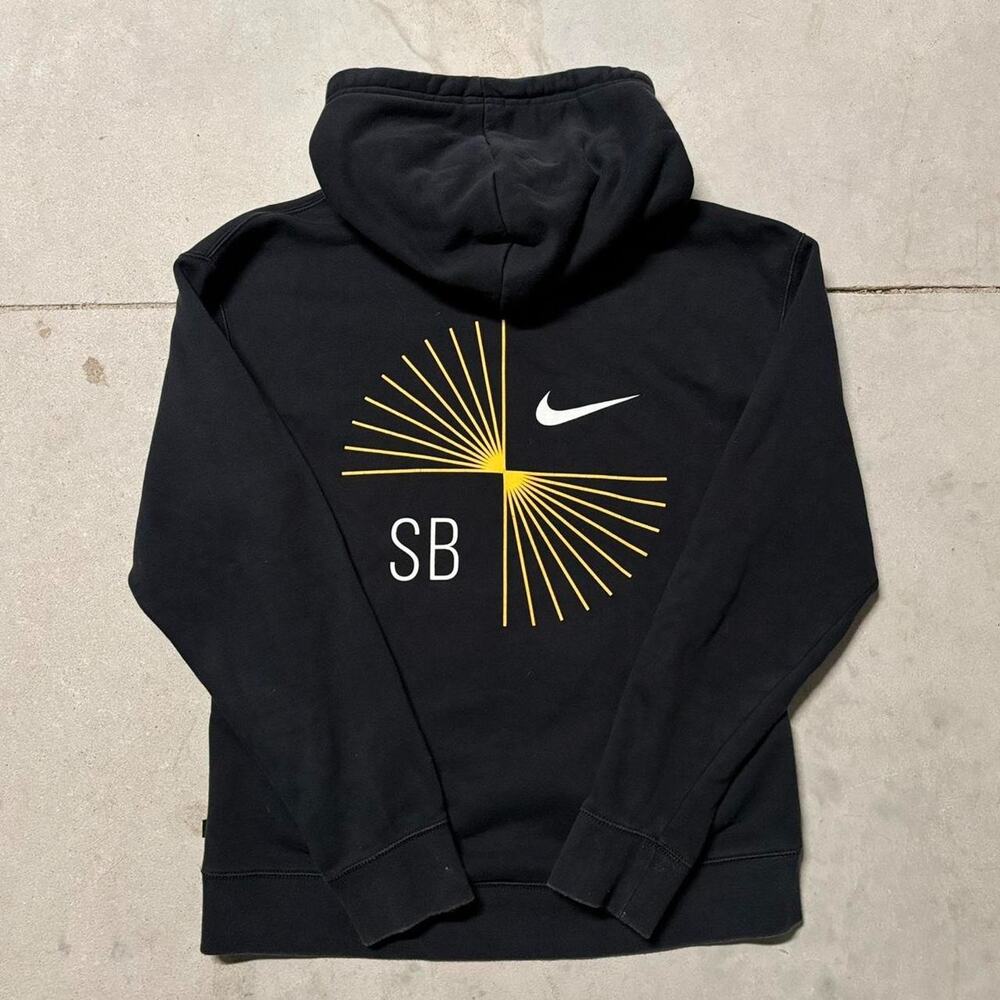 Nike SB Hoodie Mens Small Black White Sweater Pullover Skateboarding Skater